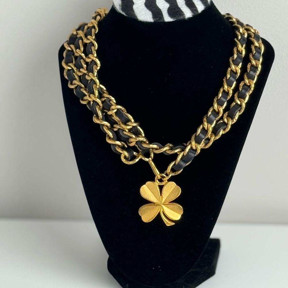 SOLD Gold Clover Pendant Necklace